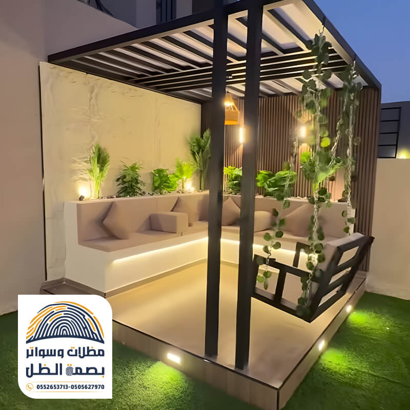 برجولة باضاءة ليلية ليد ومزينة بالعشب